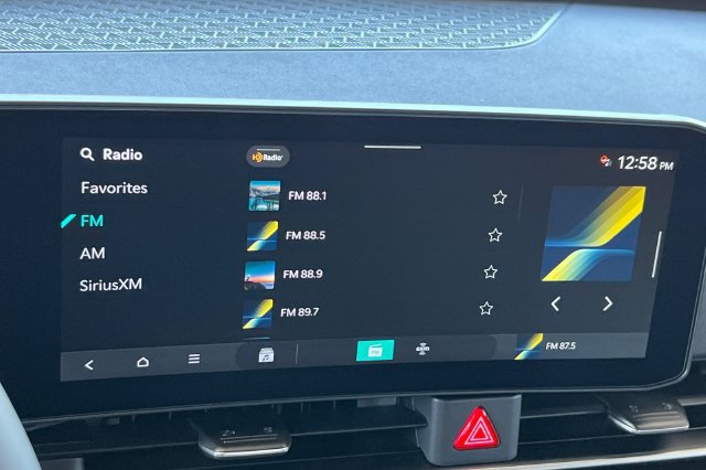 New 2027 Kia Carnival SX FWD image 23