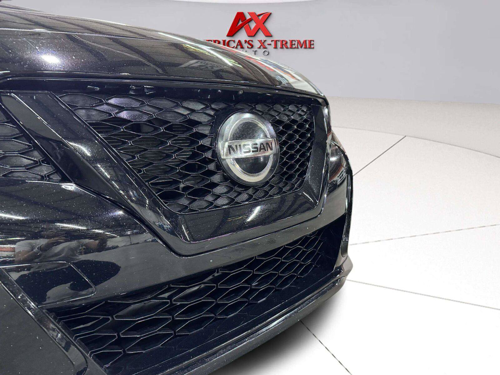 Used 2021 Nissan Maxima SR w/ Sport Mat Group FWD image 11