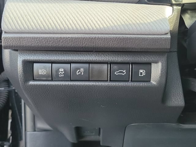 Used 2025 Toyota Camry SE w/ Convenience Package FWD image 25