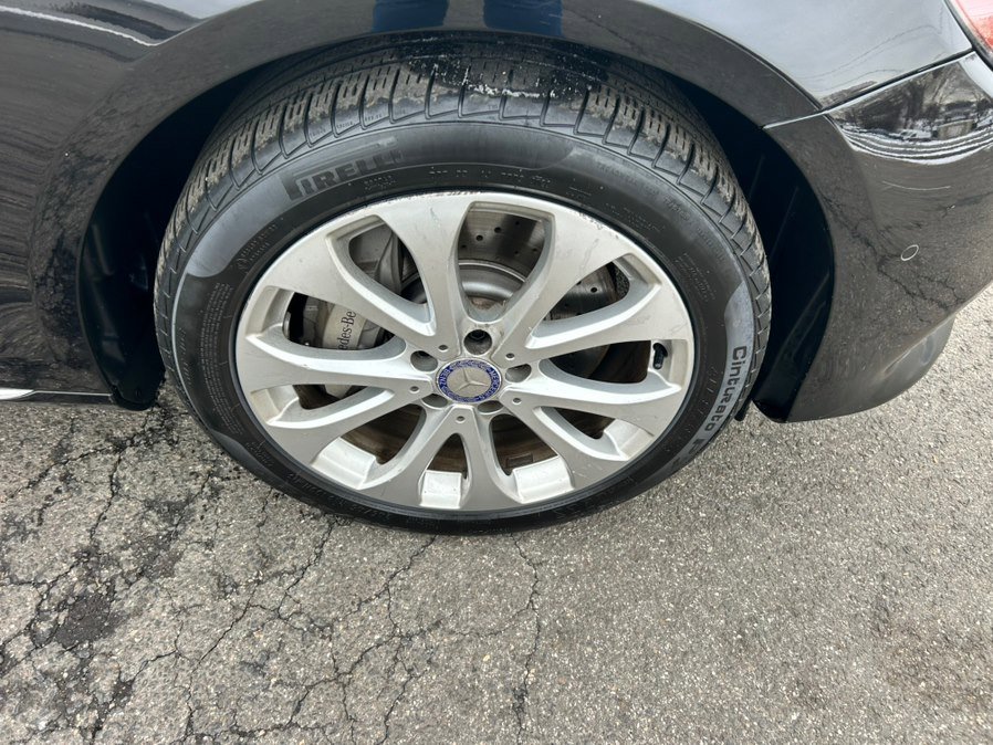 Used 2017 Mercedes-Benz E 400 4MATIC Wagon image 13
