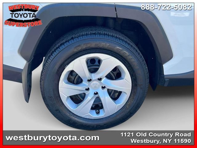 Certified 2024 Toyota RAV4 LE AWD/4WD image 15