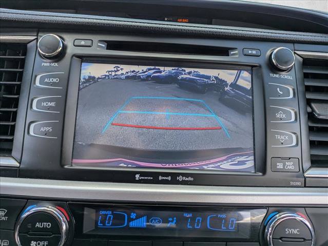 Used 2019 Toyota Highlander XLE image 14