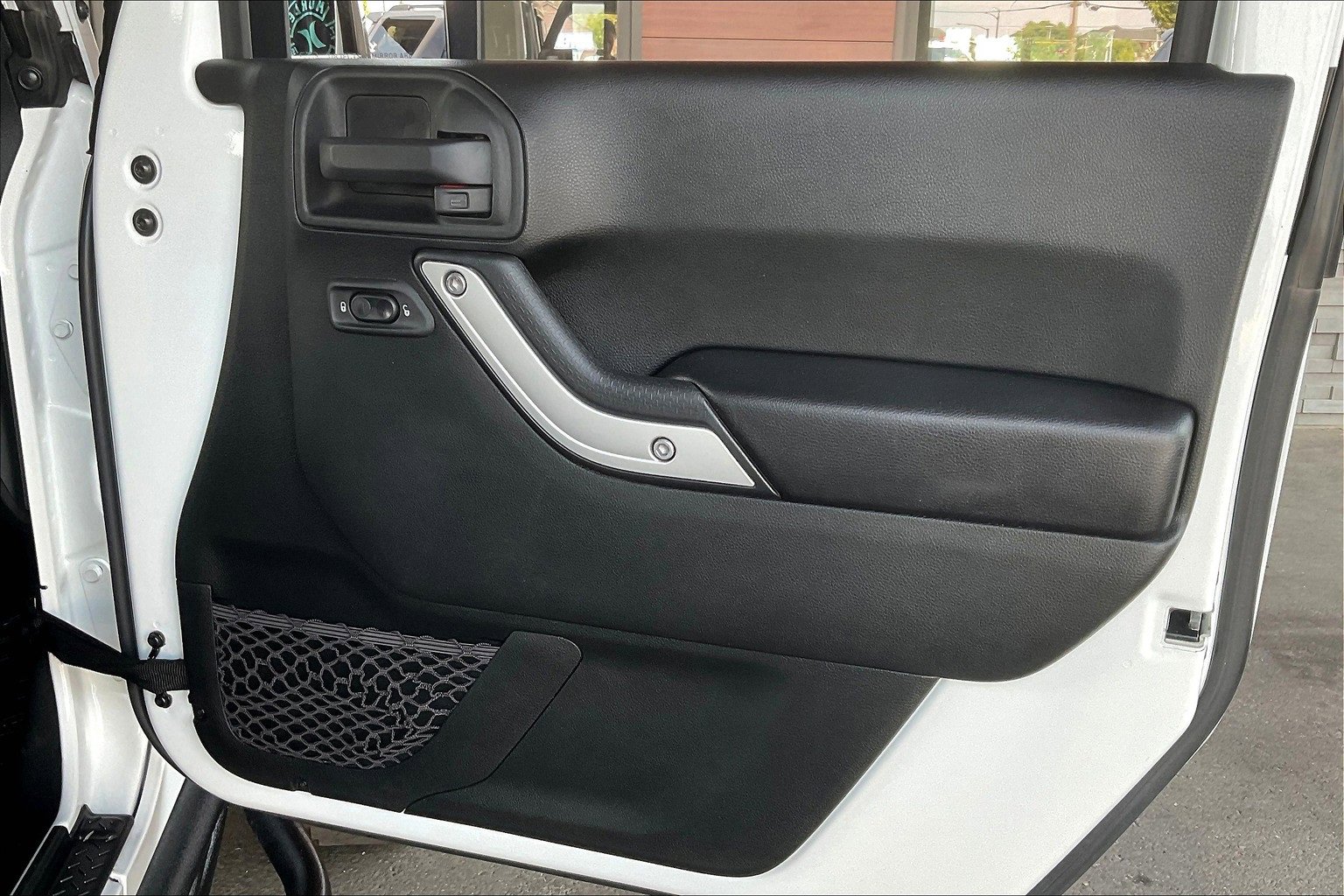 Used 2018 Jeep Wrangler Unlimited Rubicon w/ Cold Weather Group image 24