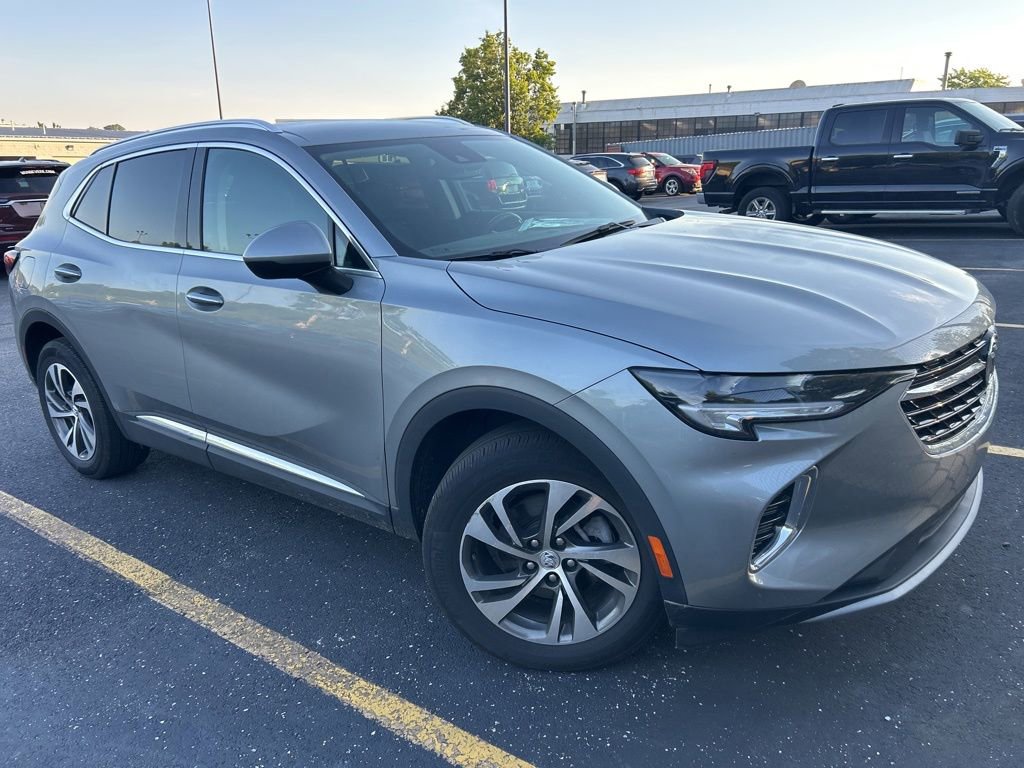 Used 2023 Buick Envision Essence AWD/4WD image 3