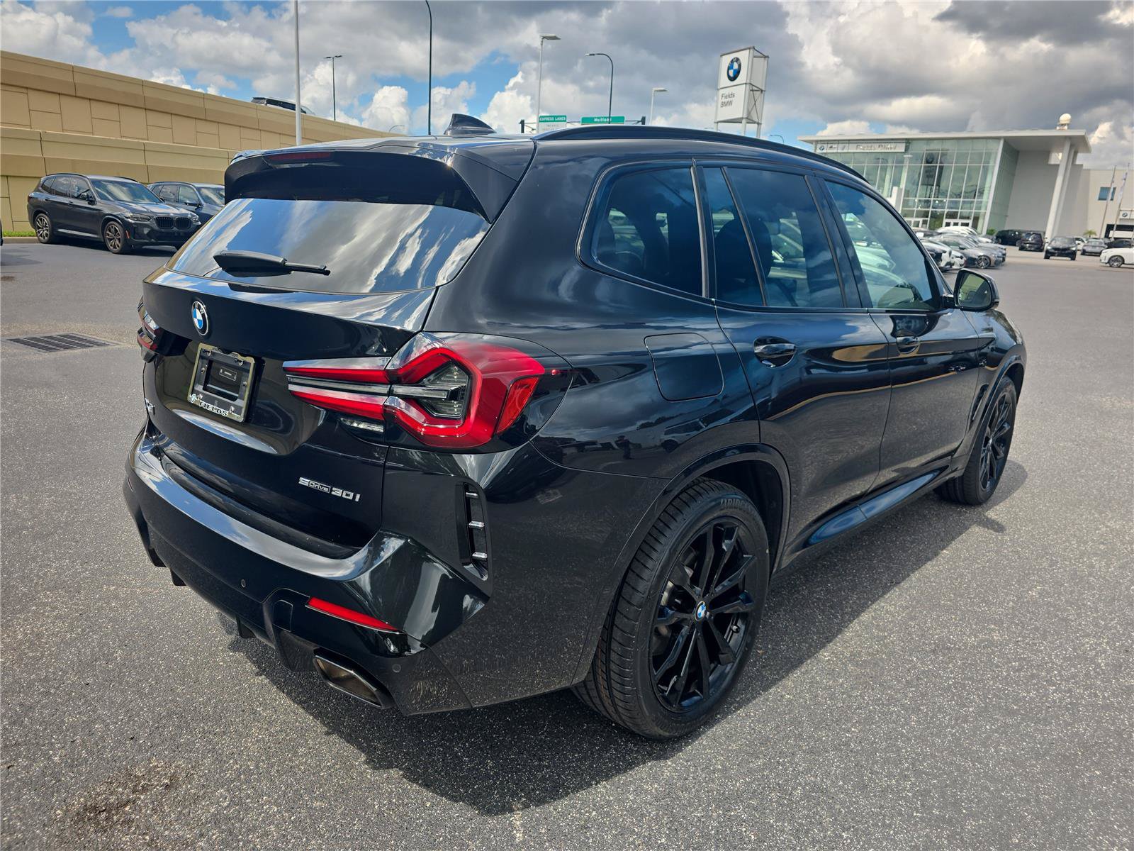 Certified 2024 BMW X3 sDrive30i w/ M Sport Package RWD image 3