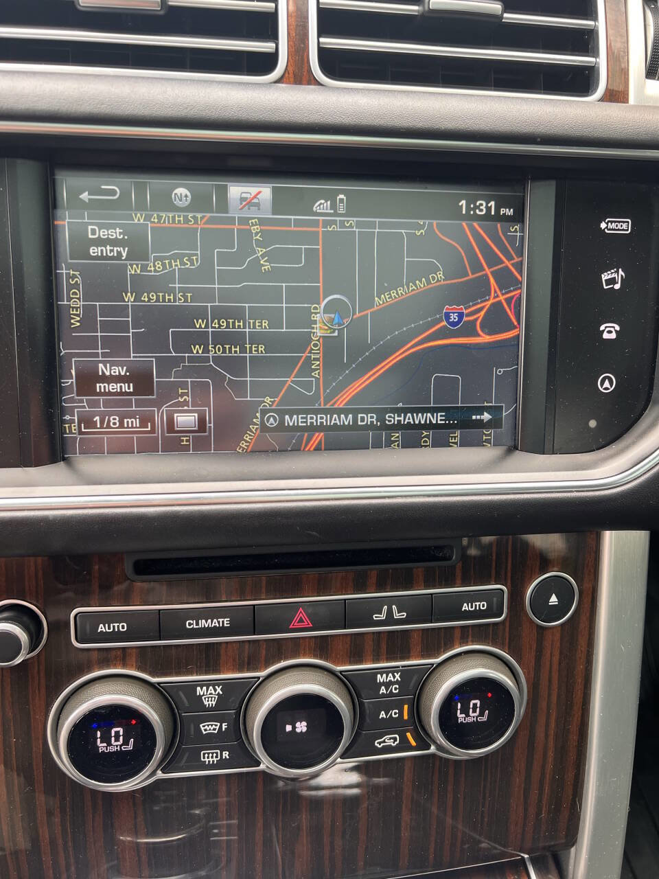 Used 2016 Land Rover Range Rover HSE image 25