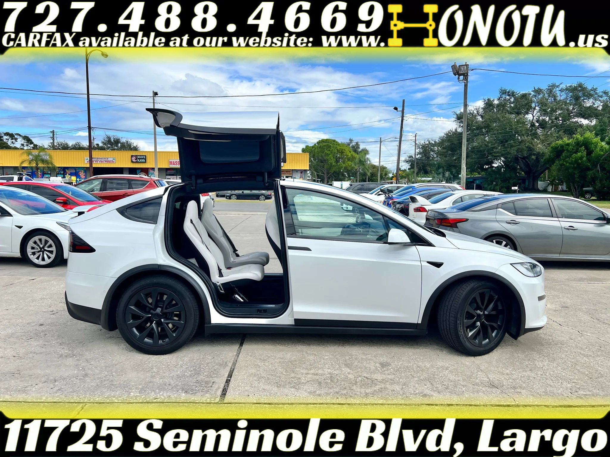 Used 2022 Tesla Model X Plaid image 8