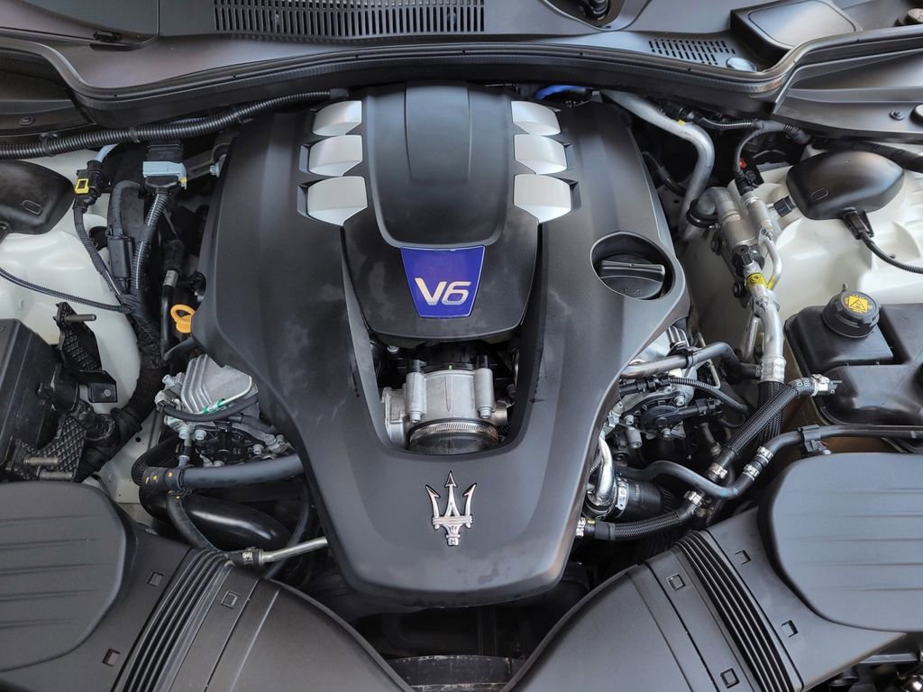 Used 2018 Maserati Quattroporte S GranLusso image 34