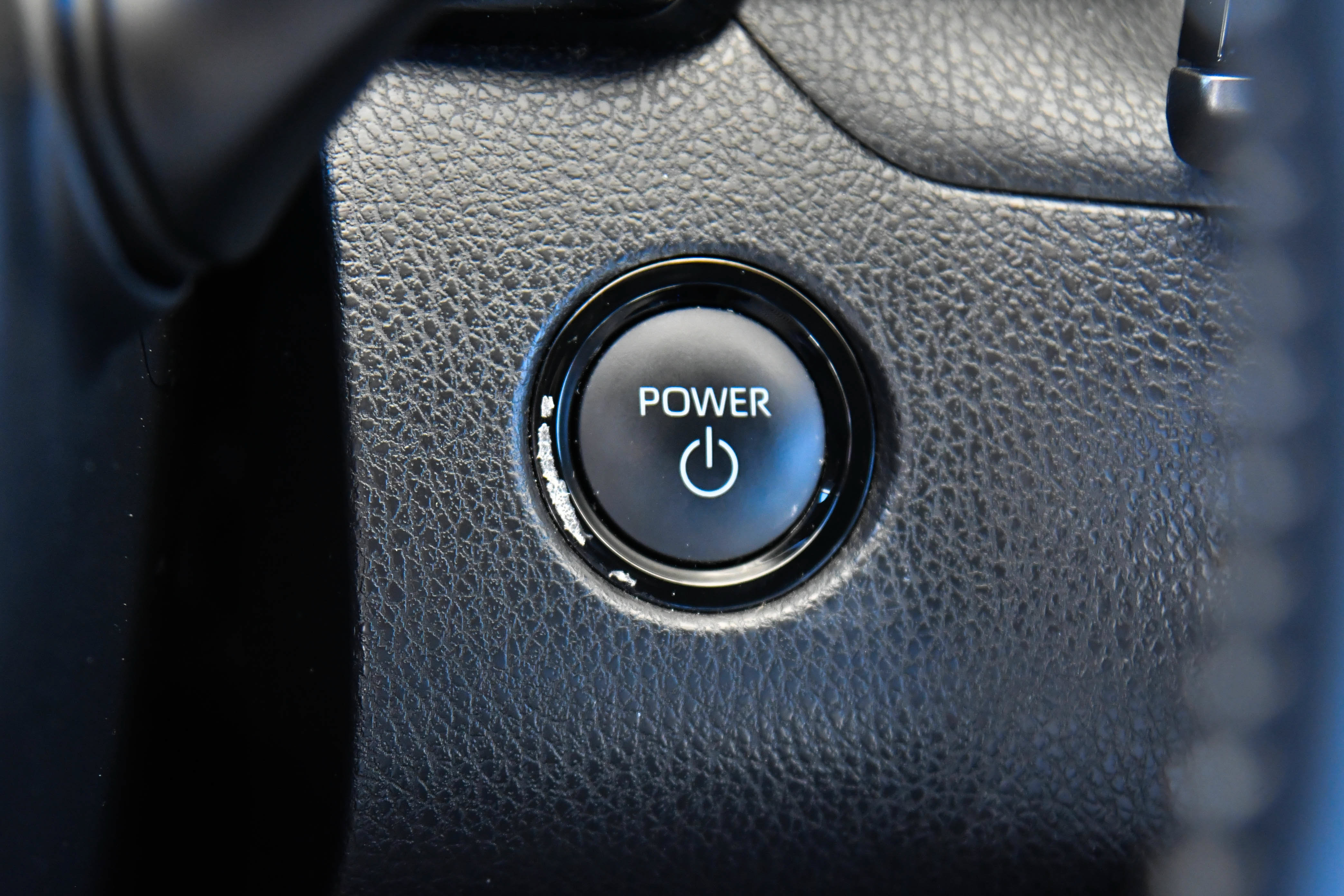 Used 2025 Toyota Camry SE w/ Convenience Package FWD image 31