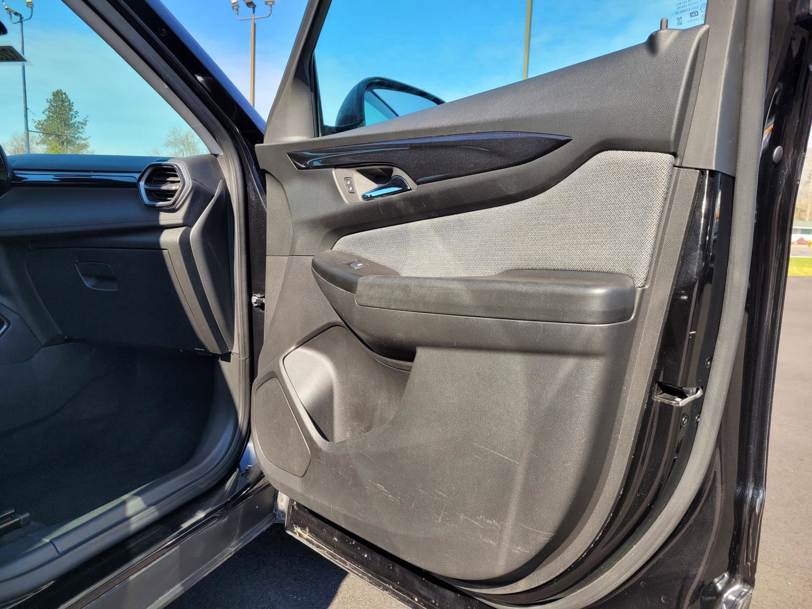 Used 2024 Chevrolet TrailBlazer LS image 22