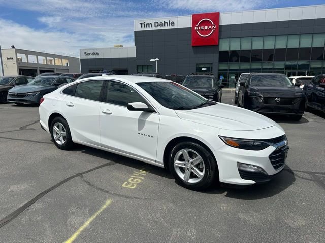 Used 2024 Chevrolet Malibu LT FWD image 1