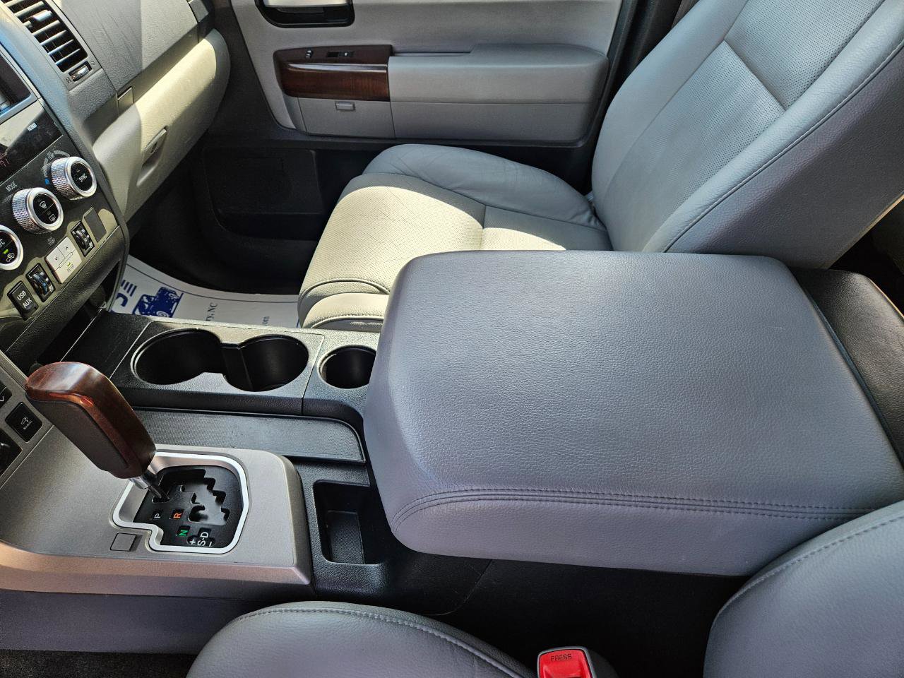 Used 2016 Toyota Sequoia Platinum image 12
