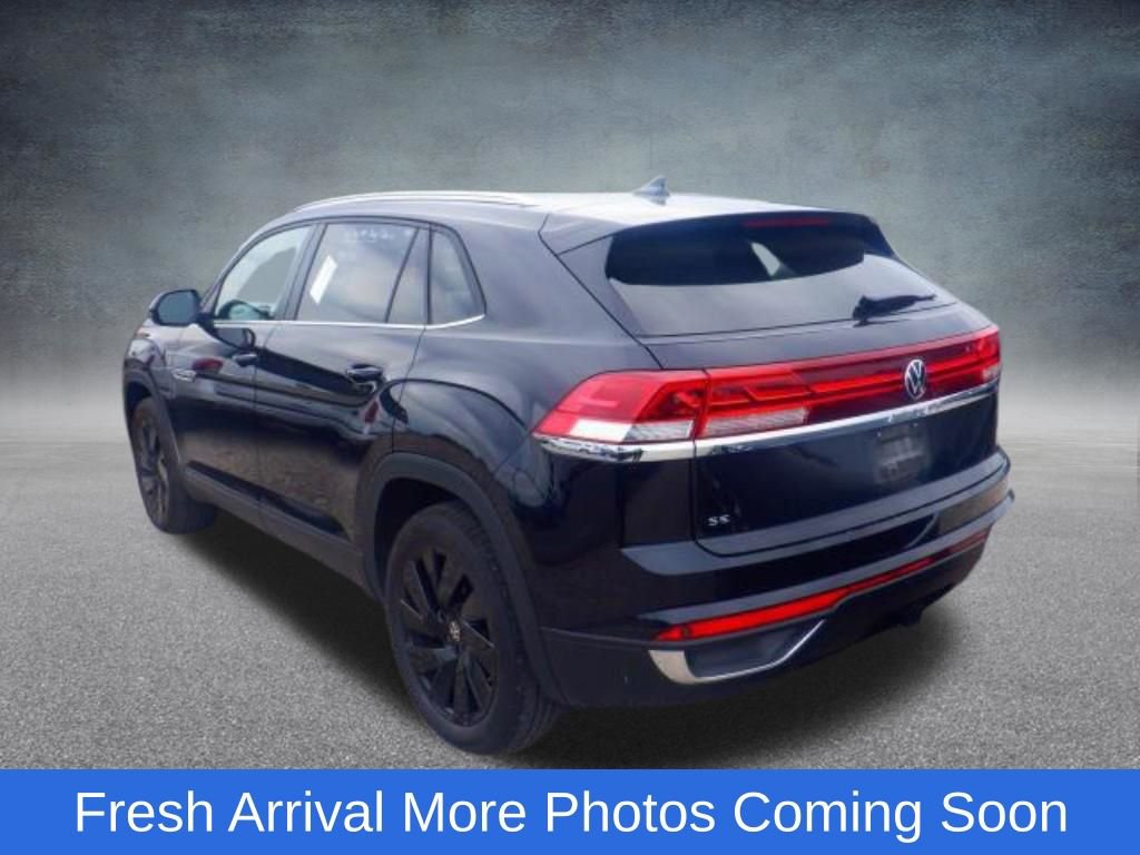 Used 2025 Volkswagen Atlas Cross Sport SE image 8