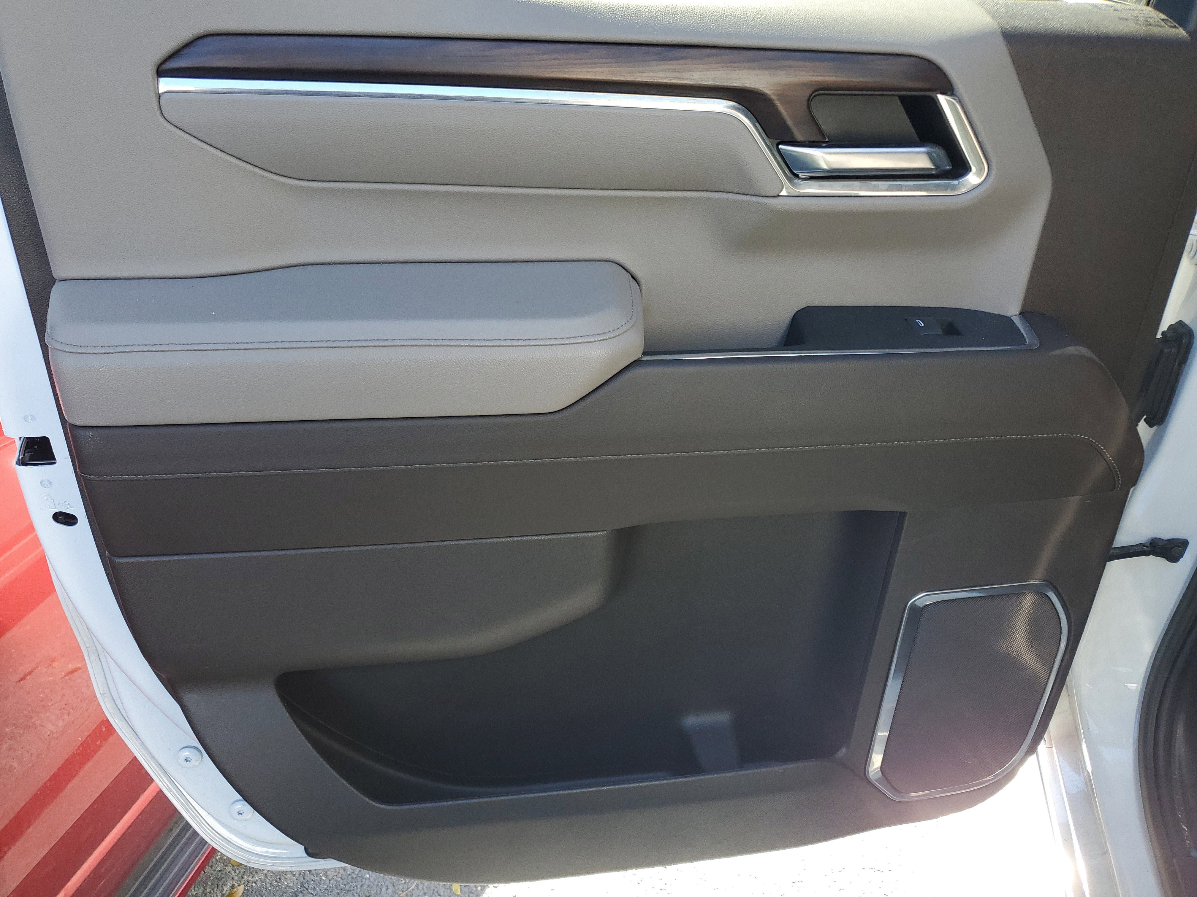 Used 2024 GMC Sierra 1500 SLT w/ SLT Premium Plus Package AWD/4WD image 5