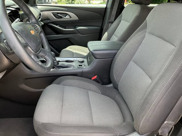 Used 2023 Chevrolet Traverse LT FWD image 5