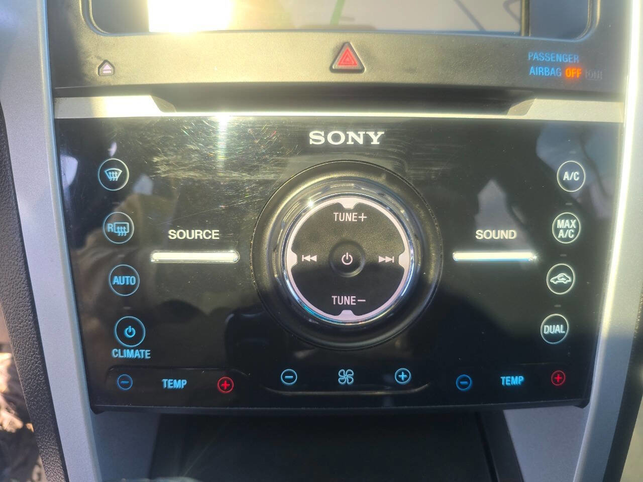 Used 2014 Ford Explorer Sport w/ Equipment Group 401A AWD/4WD image 29