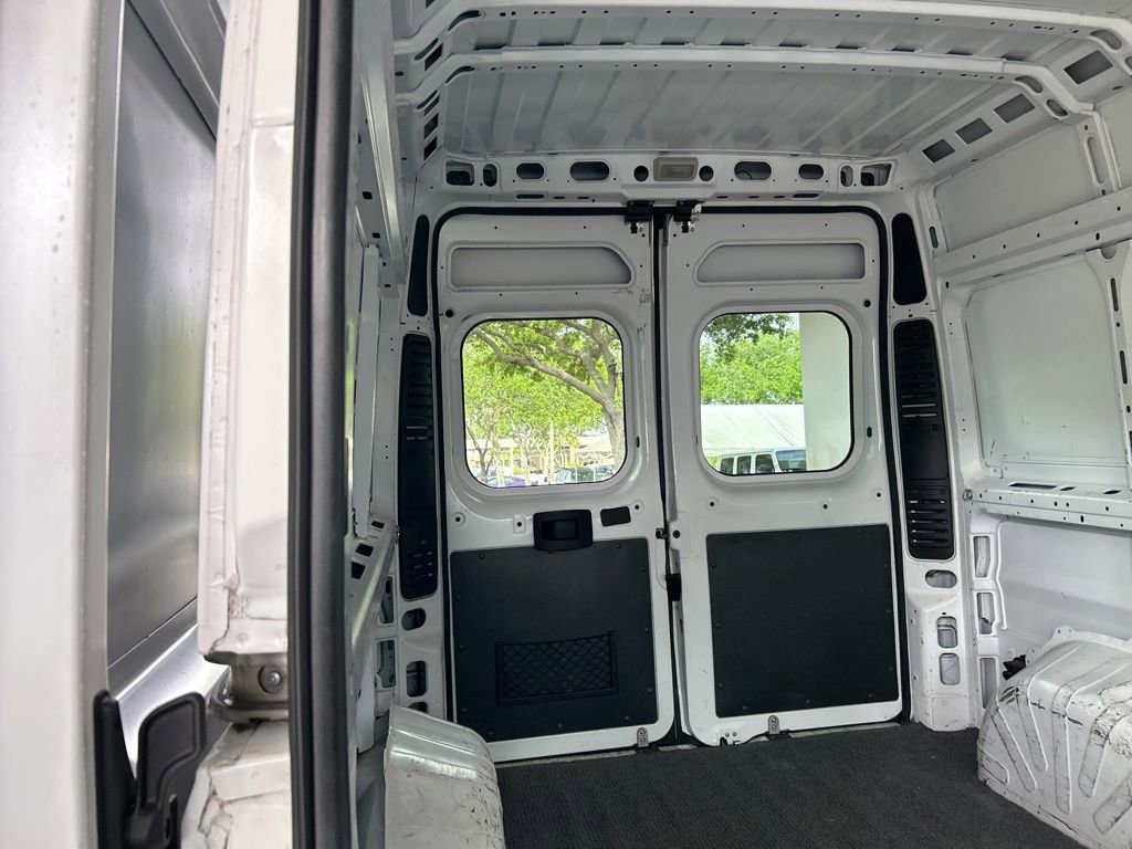 Used 2017 RAM ProMaster 2500 w/ Interior Convenience Group image 30