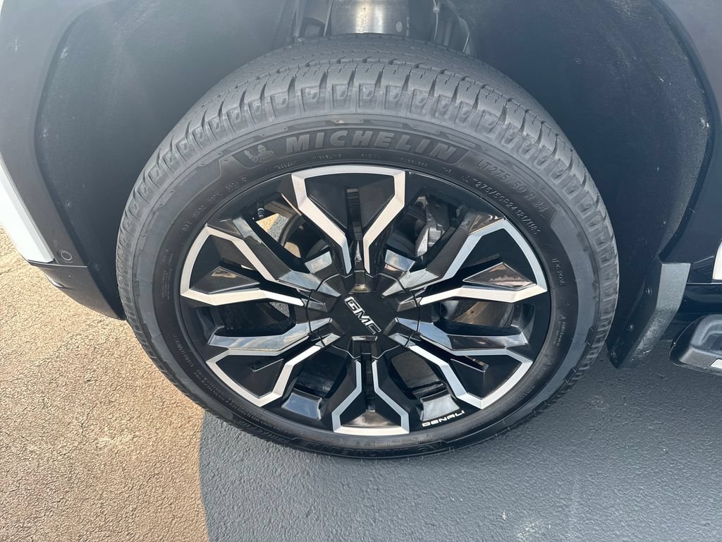 Used 2025 GMC Sierra EV Denali AWD/4WD image 4