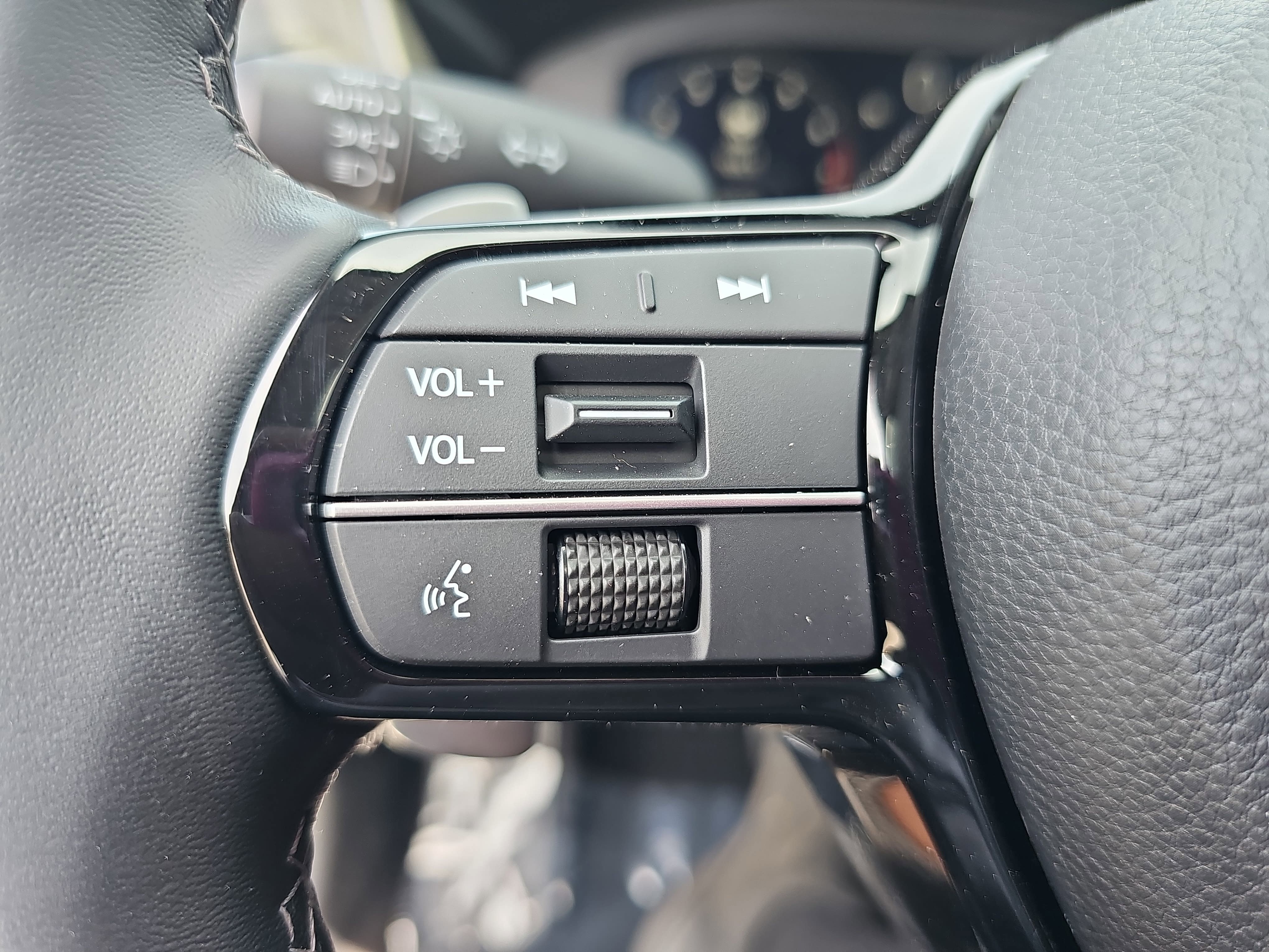 New 2026 Acura ADX FWD image 17