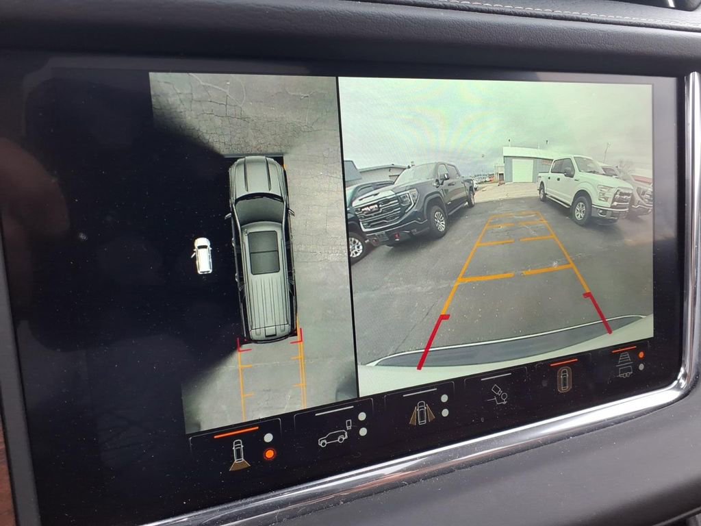 Used 2023 GMC Yukon XL Denali Ultimate image 10