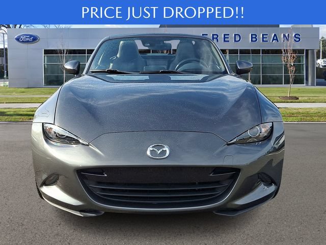 Used 2017 MAZDA MX-5 Miata RF Grand Touring RWD image 2