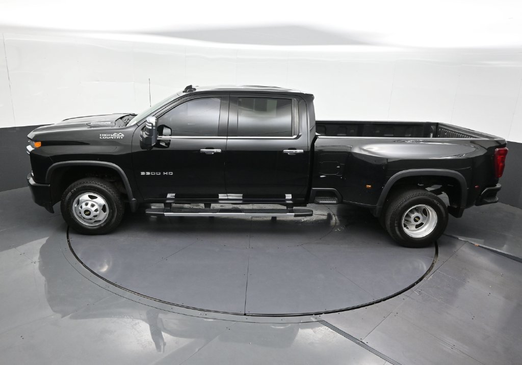 Used 2020 Chevrolet Silverado 3500 High Country AWD/4WD image 16
