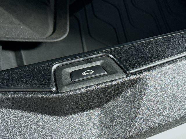Used 2025 BMW X5 xDrive40i w/ Climate Comfort Package AWD/4WD image 29