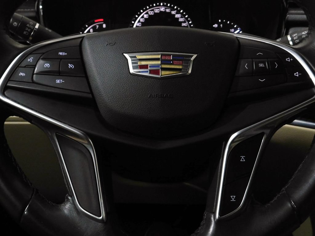 Used 2017 Cadillac XT5 FWD image 34