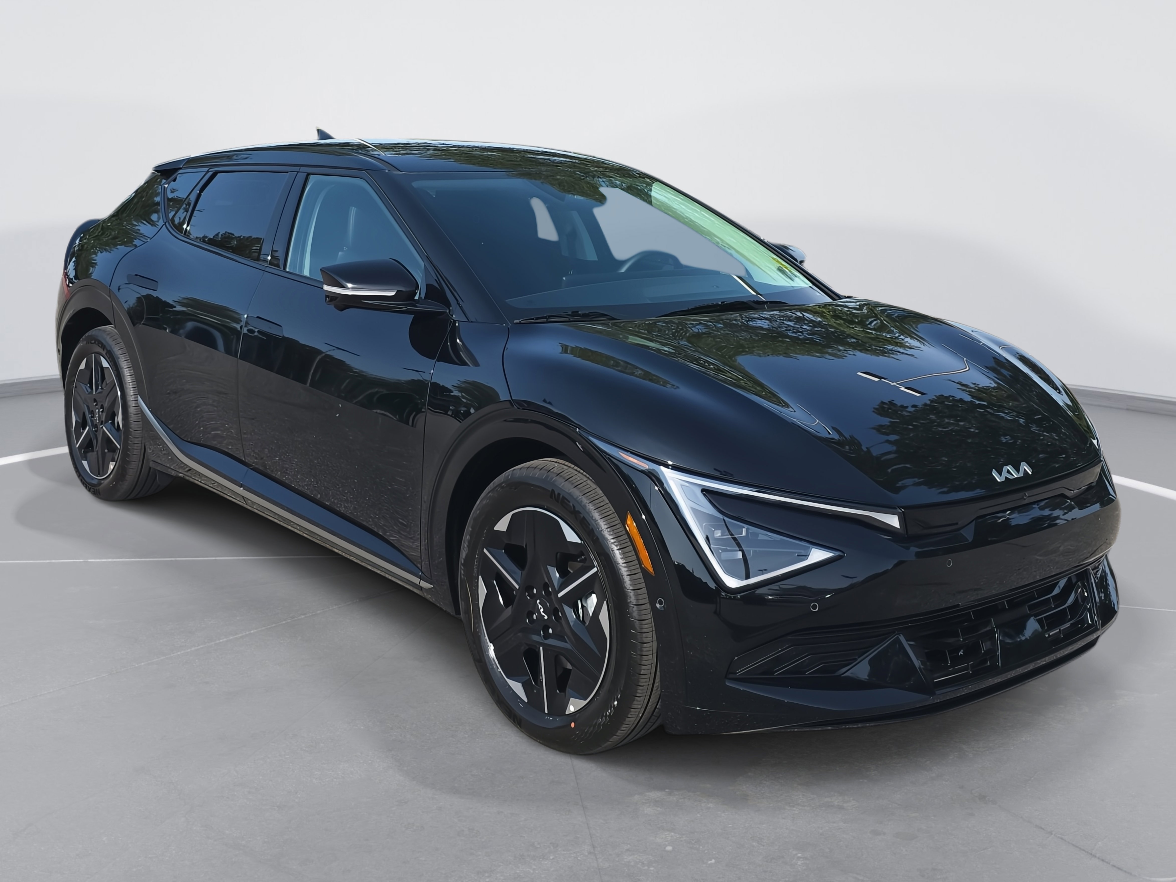 New 2025 Kia EV6 Wind image 3