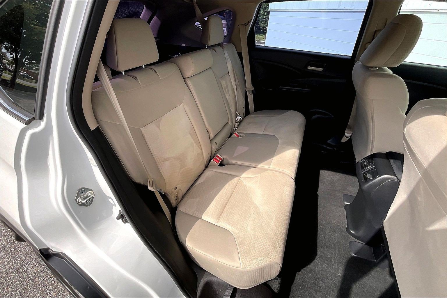 Used 2016 Honda CR-V LX image 31