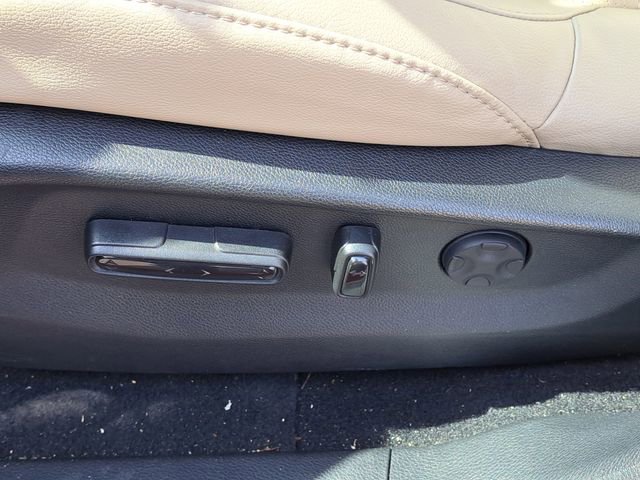 Used 2018 Honda CR-V Touring image 7