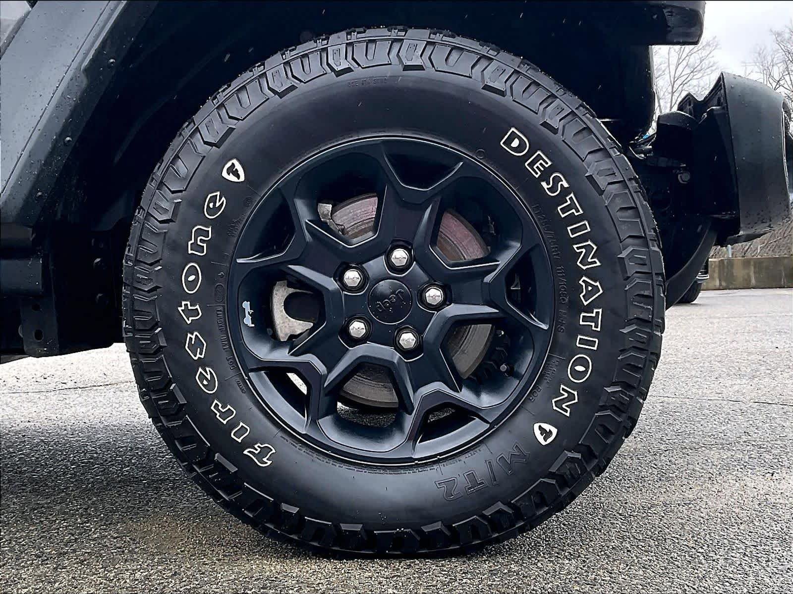 Used 2023 Jeep Wrangler Unlimited w/ Cold Weather Group AWD/4WD image 7