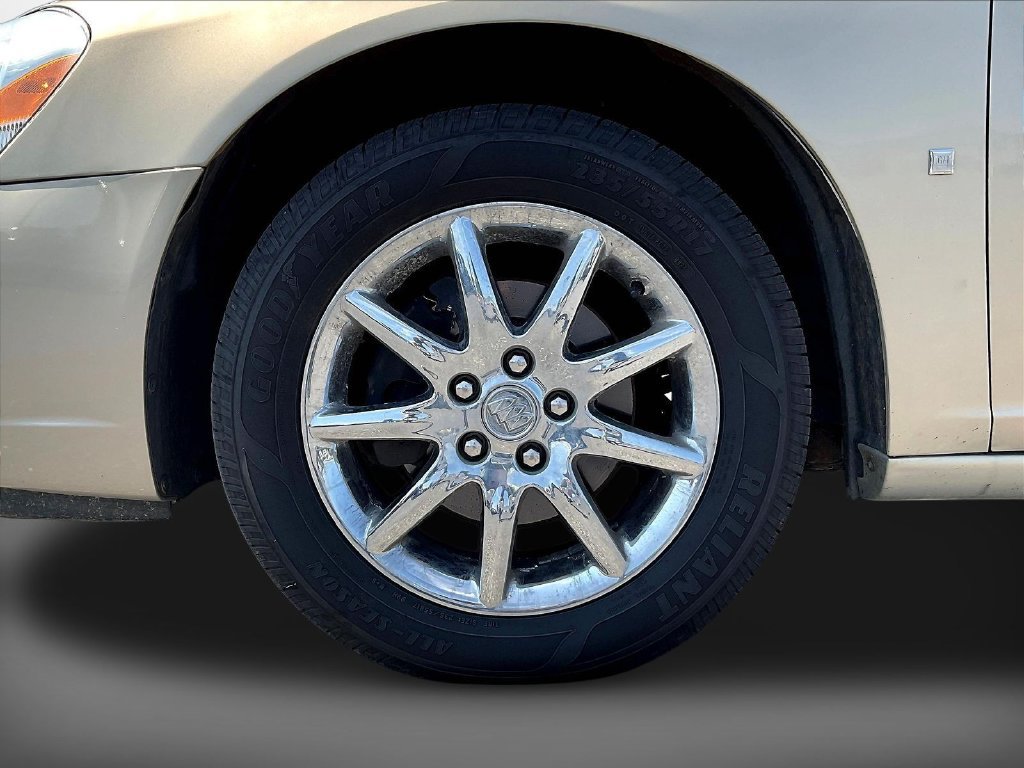 Used 2008 Buick Lucerne CXL w/ Driver Confidence Package FWD image 33