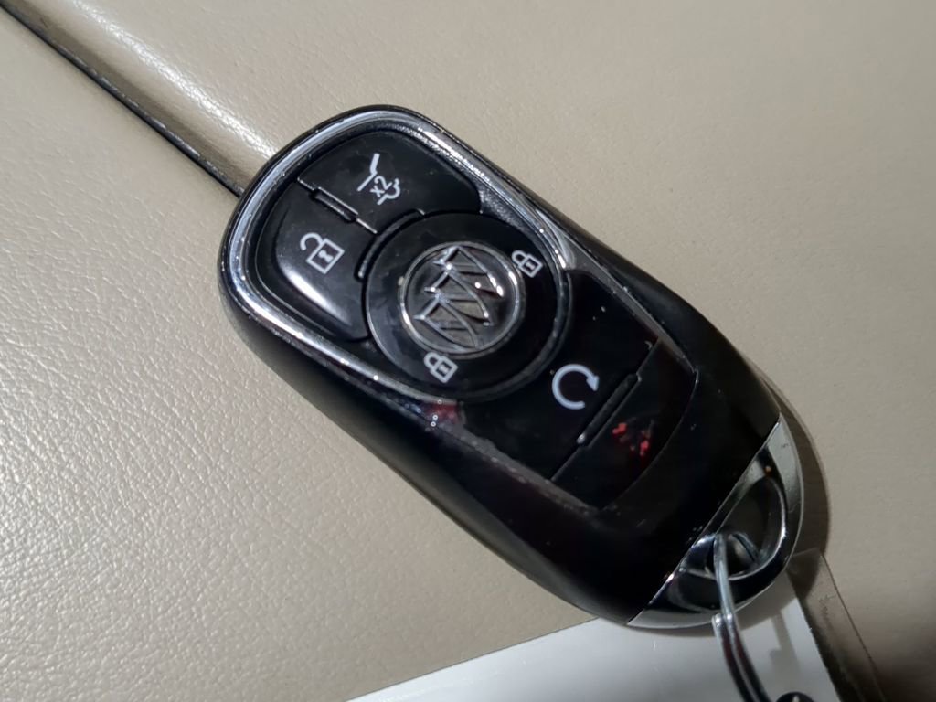 Used 2017 Buick Envision Premium image 47