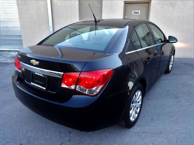 Used 2011 Chevrolet Cruze LS w/ Connectivity Package image 13