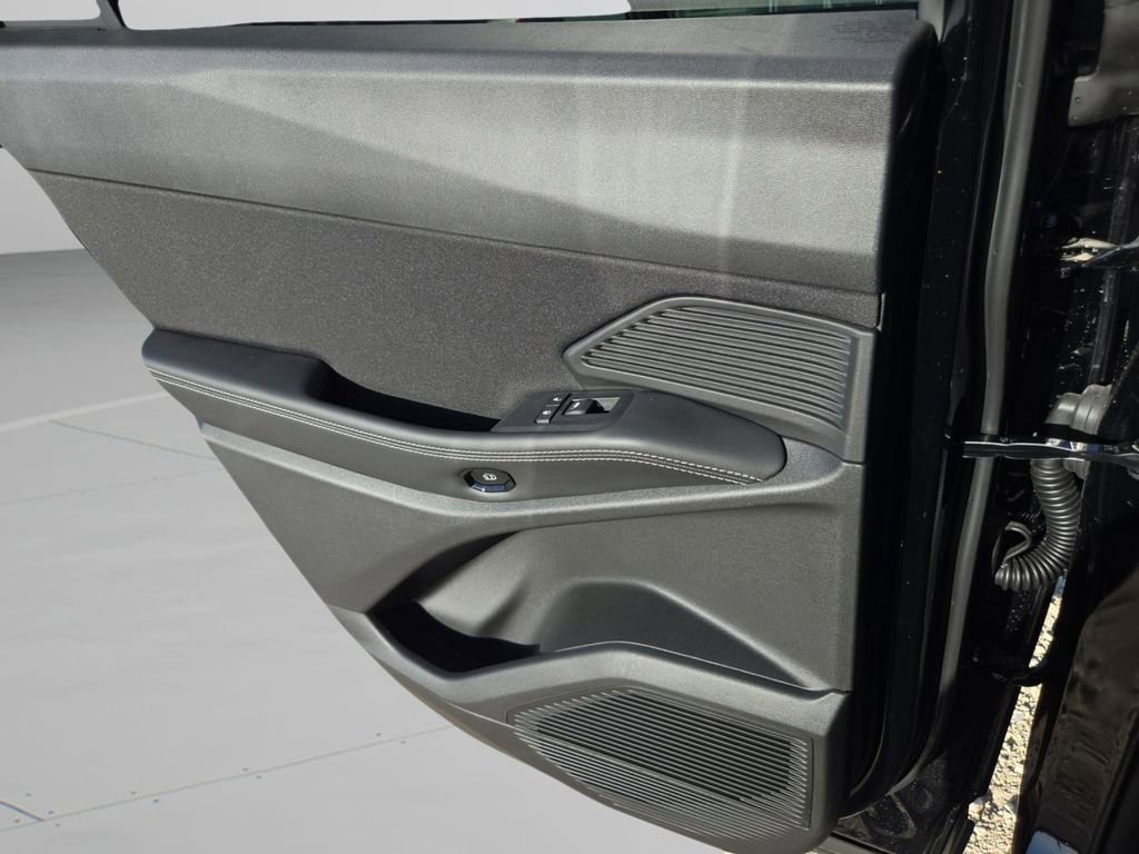 New 2026 Jeep Cherokee Laredo AWD/4WD image 17