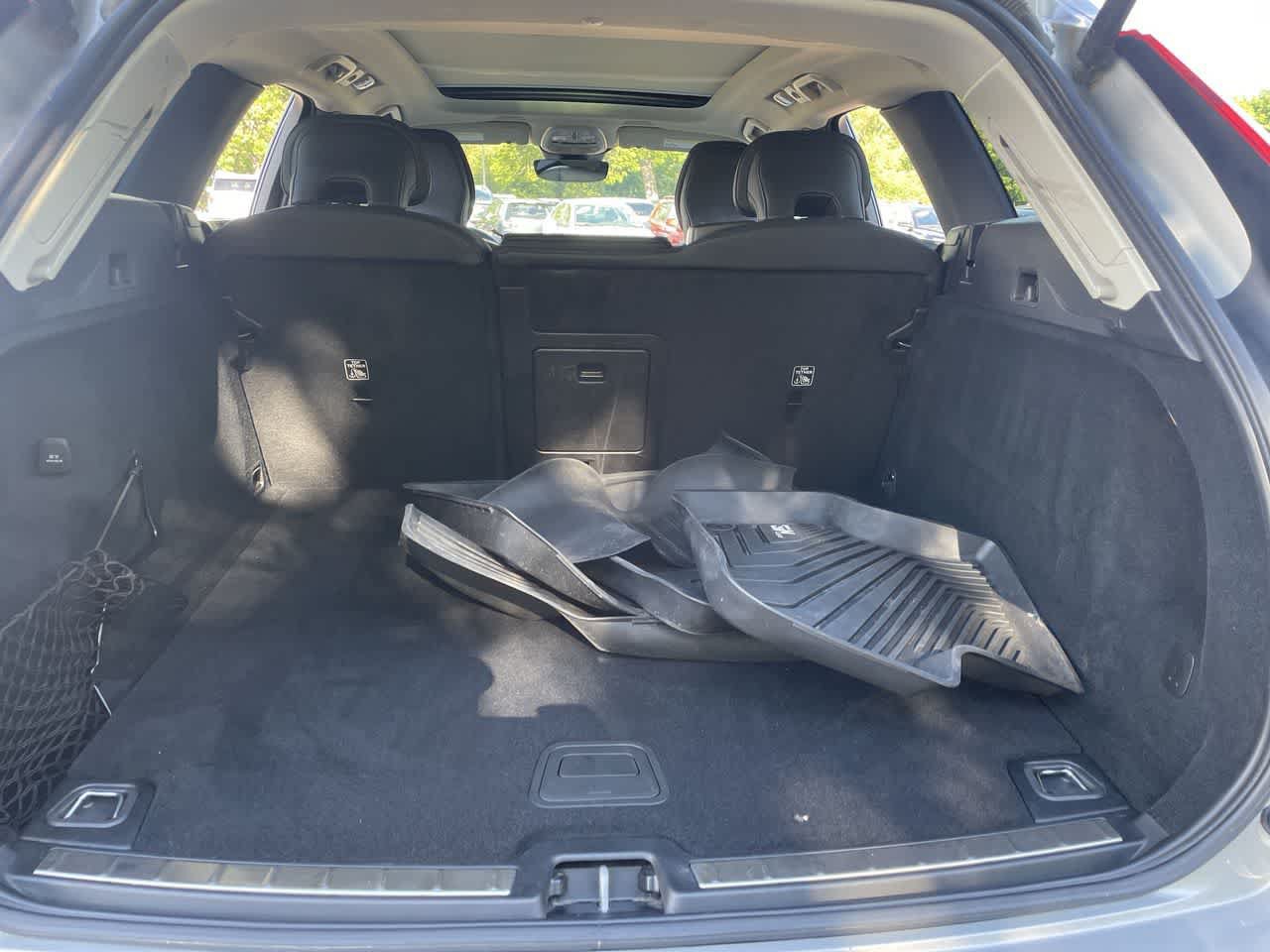 Used 2023 Volvo XC60 B5 Ultimate AWD/4WD image 25