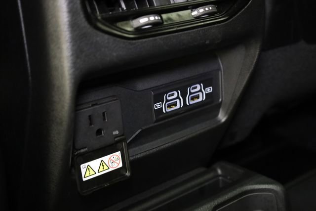 Used 2025 Jeep Grand Cherokee L Limited image 32