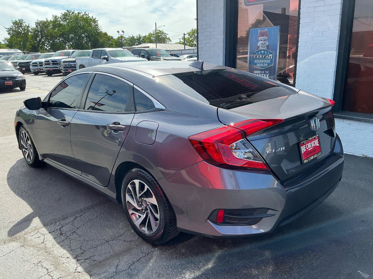 Used 2018 Honda Civic EX image 5