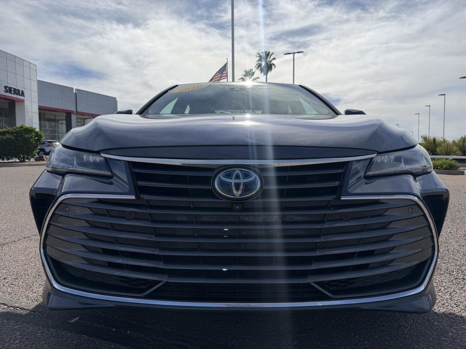 Used 2020 Toyota Avalon Limited w/ Advanced Safety Package FWD image 10