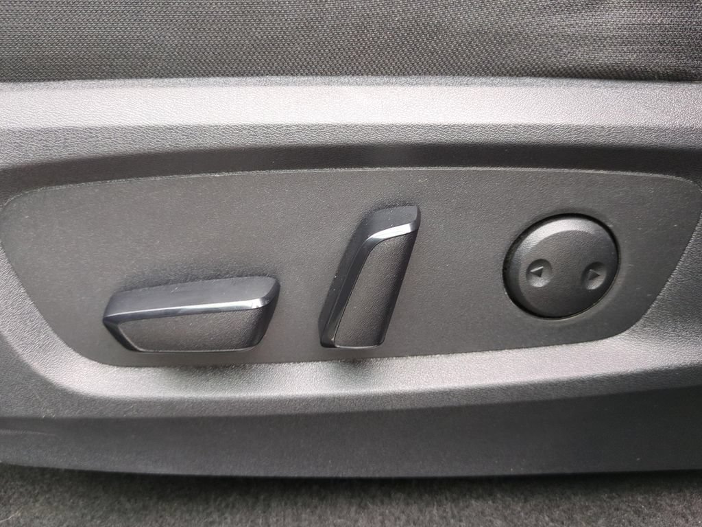 Certified 2024 Nissan Pathfinder SV FWD image 17