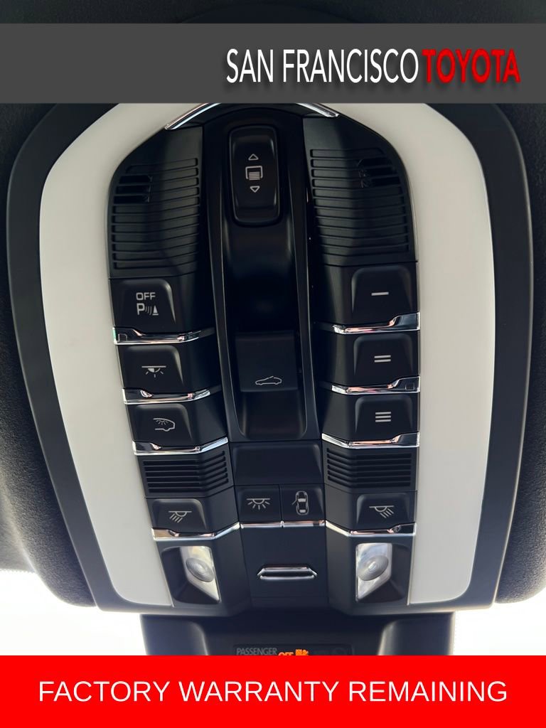 Used 2024 Porsche Macan GTS image 34