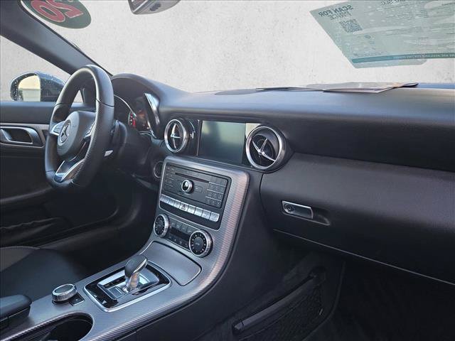 Used 2020 Mercedes-Benz SLC 300 w/ Premium Package image 19