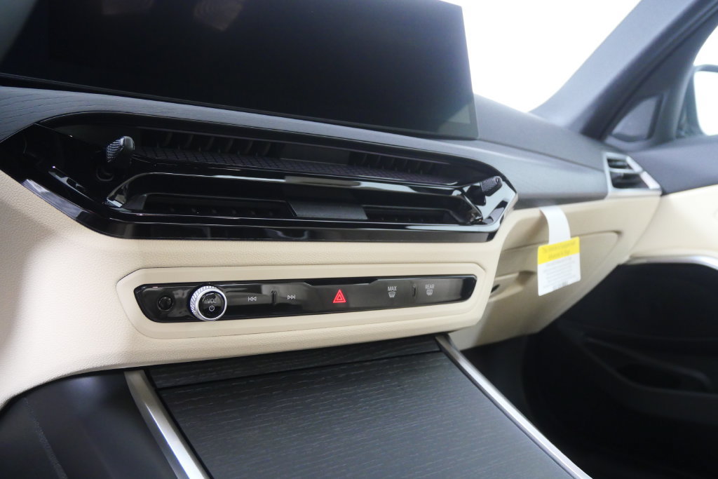 New 2026 BMW 330i Sedan w/ Premium Package RWD image 20