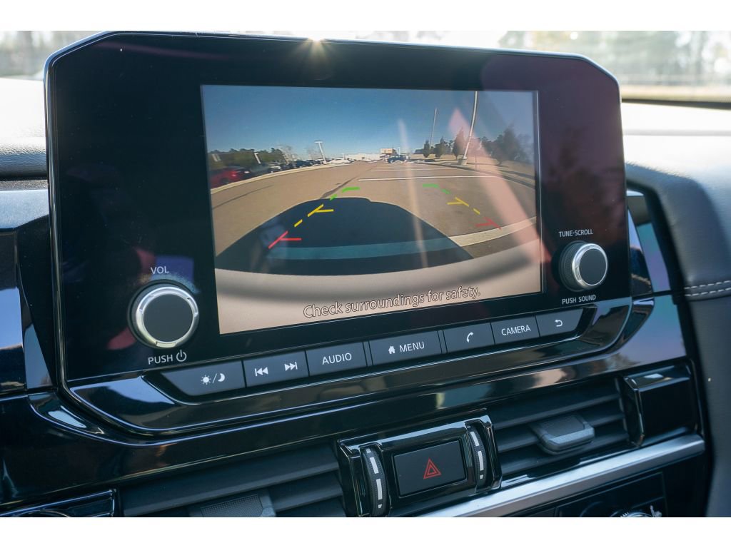 Used 2022 Nissan Pathfinder SV w/ SV Premium Package image 31