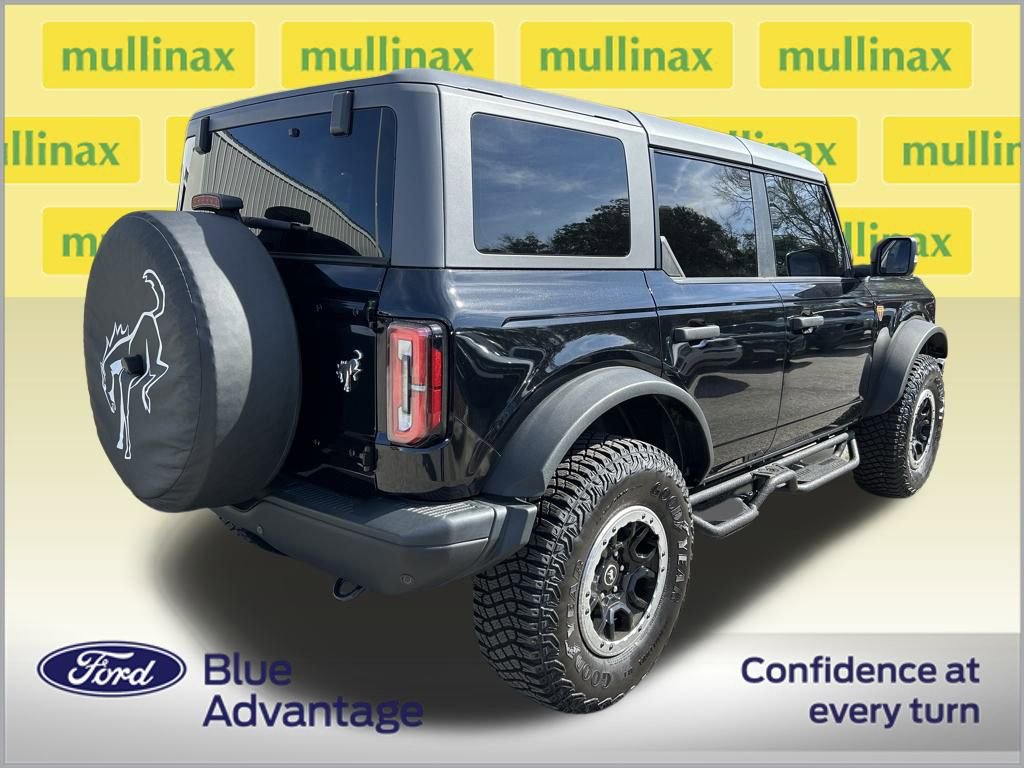 Used 2024 Ford Bronco Badlands image 2