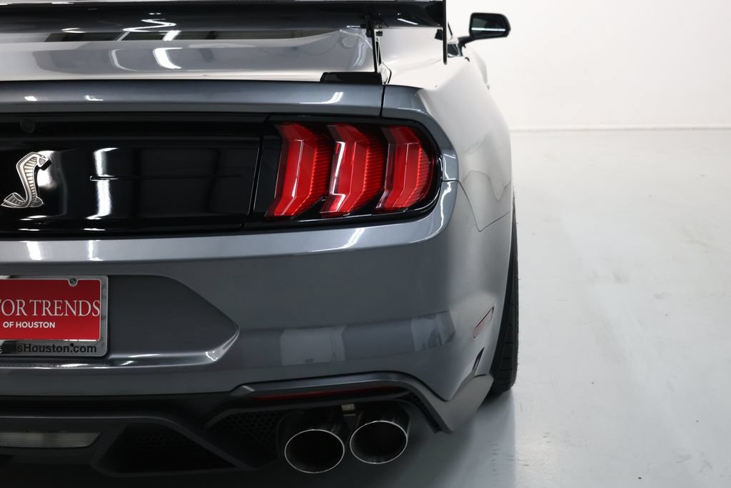 Used 2022 Ford Mustang Shelby GT500 w/ Carbon Fiber Track Pack RWD image 76