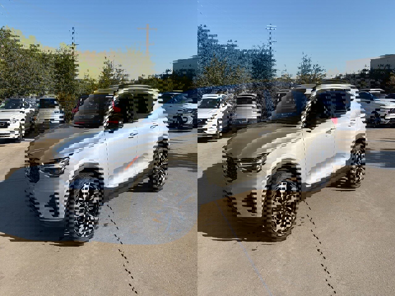Used 2025 Volvo XC40 B5 Plus