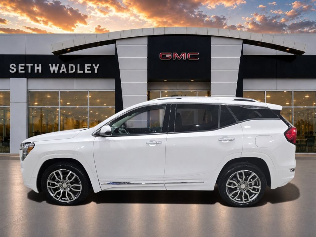 Used 2024 GMC Terrain Denali AWD/4WD image 4