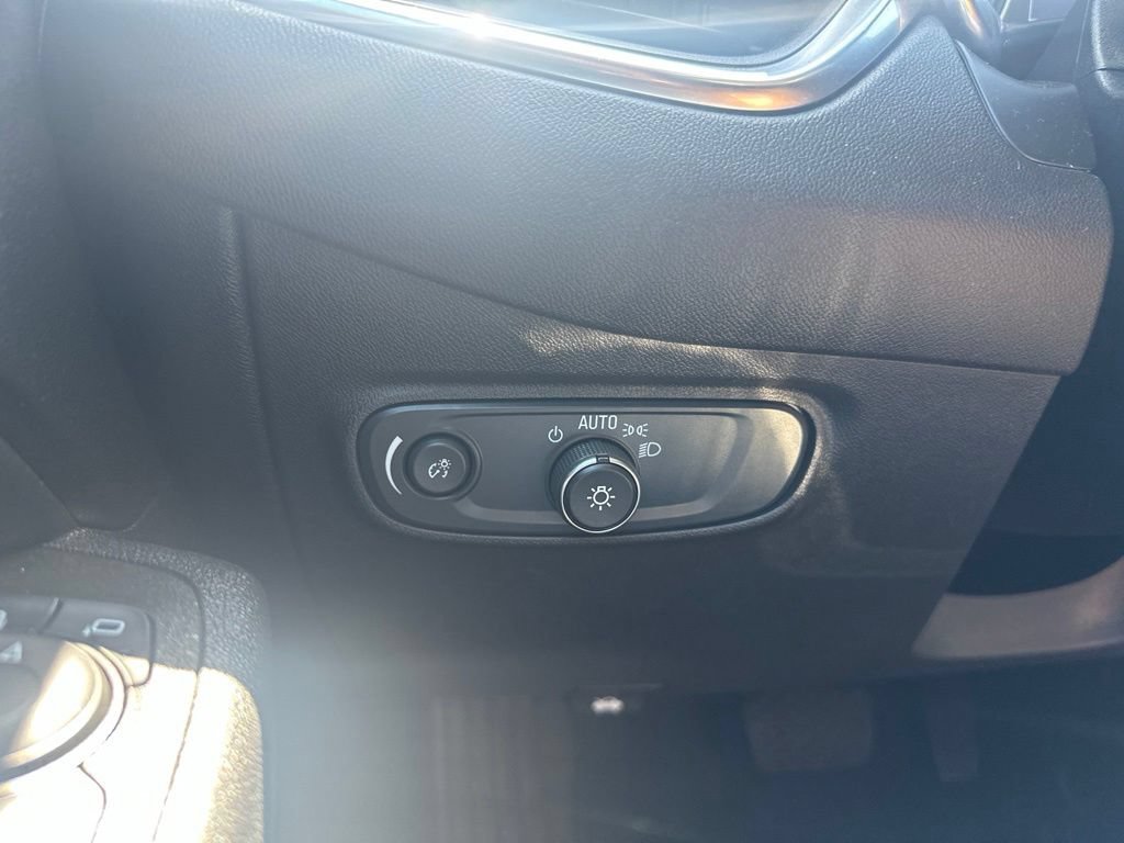 Used 2024 Chevrolet Equinox LT AWD/4WD image 22